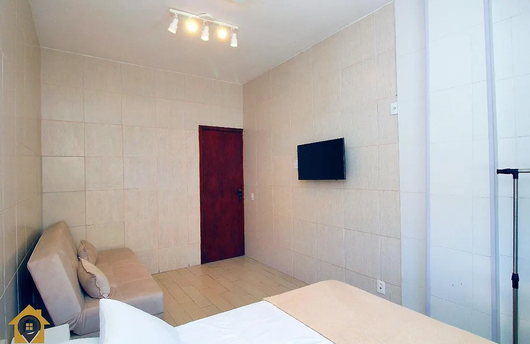 Studio Novo 200m da Praia de Copacabana-1